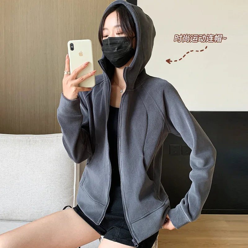 The Hooded zipper leisure sports jacket
